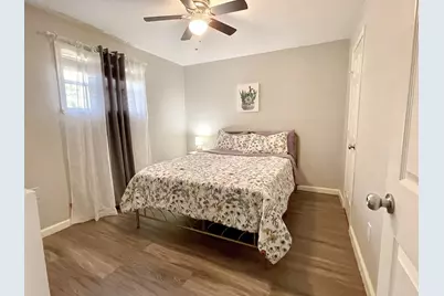 1412 E 35th Street, Houston, TX 77022 - Photo 11