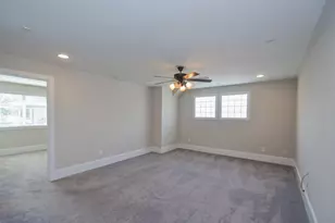 1110 Oakwood Pass, Houston, TX 77043 - Photo 11