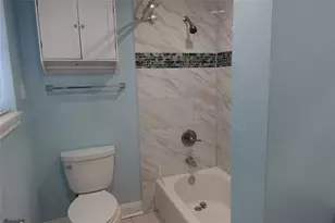 1102 Winnie St, Galveston, TX 77550 - Photo 25