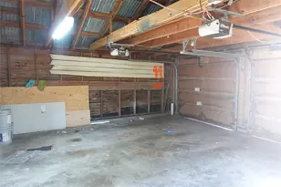 1102 Winnie St, Galveston, TX 77550 - Photo 31