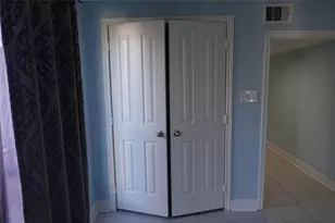 1102 Winnie St, Galveston, TX 77550 - Photo 21