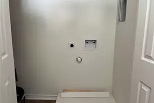 1231 Sycamore Ave, Huntsville, TX 77340 - Photo 13