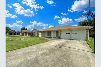 2514 16th Avenue N, Texas City, TX 77590 - Photo 3
