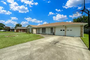 2514 16th Ave N, Texas City, TX 77590 - Photo 3