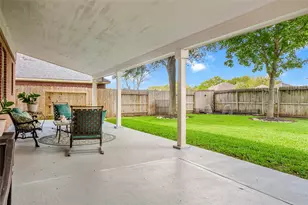 606 Biscayne Bend Ln, League City, TX 77573 - Photo 5