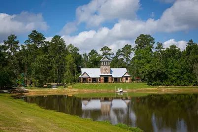 1409 Northwood Bluff Lane, Pinehurst, TX 77362 - Photo 29