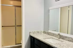 7627 Candlegreen Ln, Houston, TX 77071 - Photo 15
