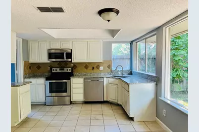7627 Candlegreen Lane, Houston, TX 77071 - Photo 17
