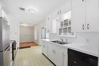 304 Baker Drive, Tomball, TX 77375 - Photo 17