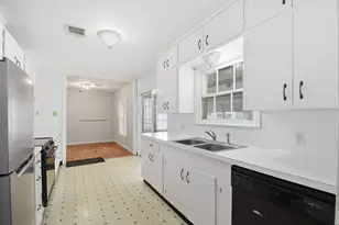 304 Baker Dr, Tomball, TX 77375 - Photo 17