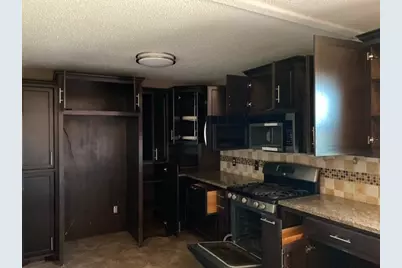 2202 Larry Drive, Port Lavaca, TX 77979 - Photo 3