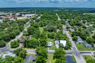 443 S Madison St, La Grange, TX 78945 - Photo 27