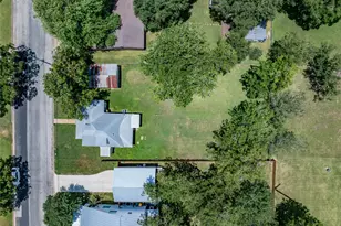 443 S Madison St, La Grange, TX 78945 - Photo 23