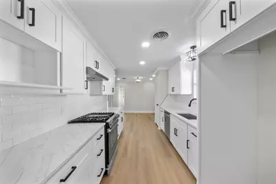 5117 Ashwood Drive, Baytown, TX 77521 - Photo 13