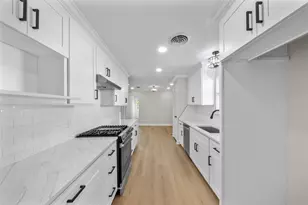 5117 Ashwood Dr, Baytown, TX 77521 - Photo 13