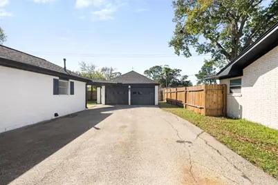 5117 Ashwood Drive, Baytown, TX 77521 - Photo 43