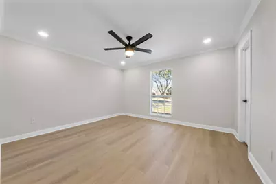 5117 Ashwood Drive, Baytown, TX 77521 - Photo 27