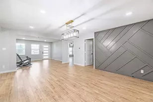 8518 Cedel Dr, Houston, TX 77055 - Photo 7