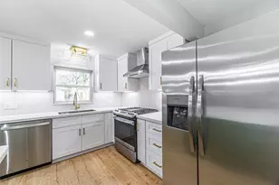 8518 Cedel Dr, Houston, TX 77055 - Photo 15