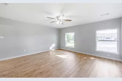 8518 Cedel Dr, Houston, TX 77055 - Photo 17