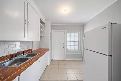 818 3rd Avenue N #28, Texas City, TX 77590 - Photo 3