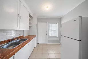 818 3rd Ave N, Texas City, TX 77590 - Photo 3