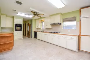 12102 Monticeto Ln, Meadows Place, TX 77477 - Photo 7