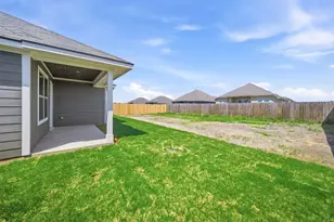 137 Cotton Cv, Snook, TX 77879 - Photo 29