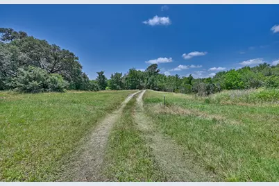 6238 Kovar Road, Fayetteville, TX 78940 - Photo 15