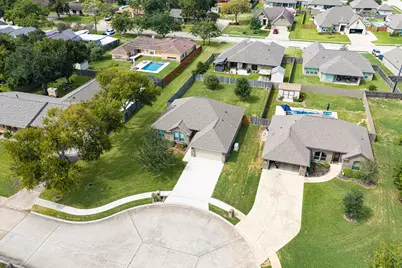 219 Marigold Street, Lake Jackson, TX 77566 - Photo 29