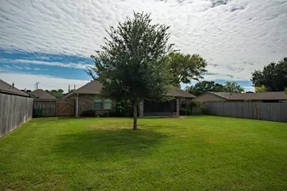 219 Marigold Street, Lake Jackson, TX 77566 - Photo 25