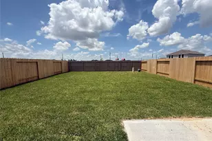 7920 Cassie Pne Dr, Houston, TX 77016 - Photo 11