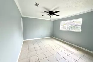 718 Blue Rock Ct, Houston, TX 77060 - Photo 15