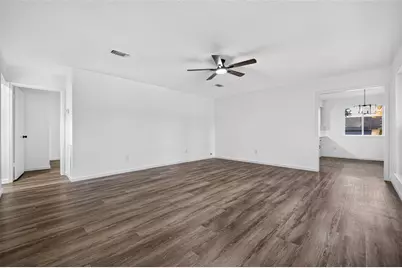 311 Crest Hill Drive, Conroe, TX 77301 - Photo 3