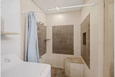 2011 Spenwick Drive #717, Houston, TX 77055 - Photo 13