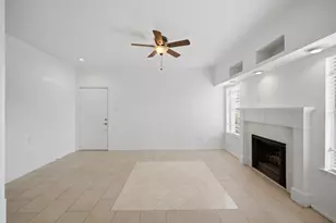 2011 Spenwick Dr, Houston, TX 77055 - Photo 5