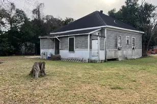 1945 Brooklyn St, Beaumont, TX 77701 - Photo 3