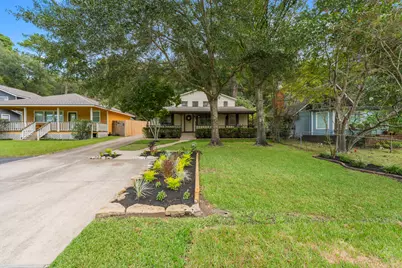 1745 E Pine Lake Circle, Conroe, TX 77316 - Photo 9