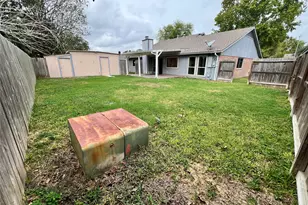 7215 La Entrada Dr, Houston, TX 77083 - Photo 17