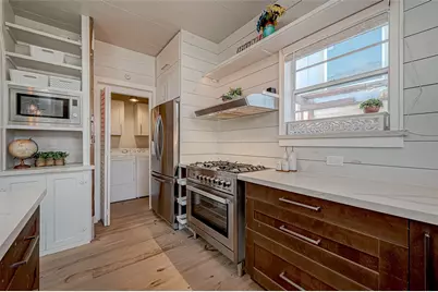 2415 31st Street, Galveston, TX 77550 - Photo 21