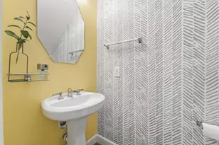 5951 S Loop E, Houston, TX 77033 - Photo 13