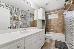 5951 S Loop E, Houston, TX 77033 - Photo 11
