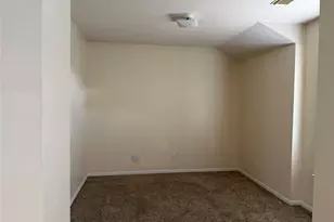 2511 Pine Shadows Dr, Sugar Land, TX 77479 - Photo 9
