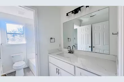 1702 Berkoff Drive, Sugar Land, TX 77479 - Photo 35