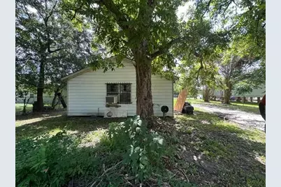4421 Leffingwell Street, Houston, TX 77026 - Photo 9