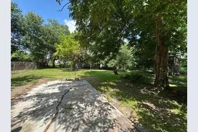 4421 Leffingwell Street, Houston, TX 77026 - Photo 5