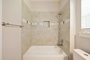 1005 Bingham St, Houston, TX 77007 - Photo 9