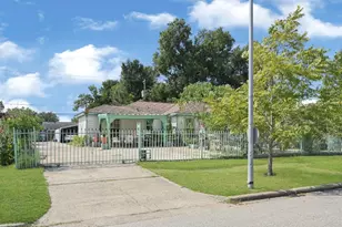 7314 Arnim St, Houston, TX 77087 - Photo 1