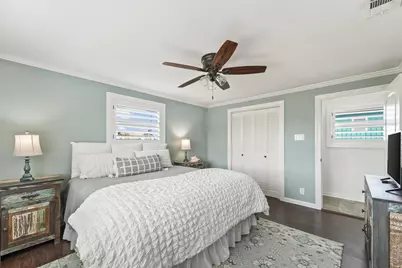 16634 Jamaica Beach Road, Jamaica Beach, TX 77554 - Photo 17