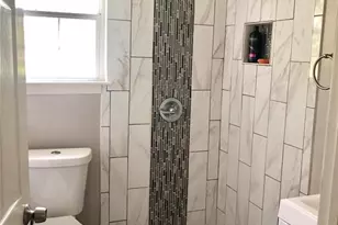 5002 Wayne St, Houston, TX 77026 - Photo 13